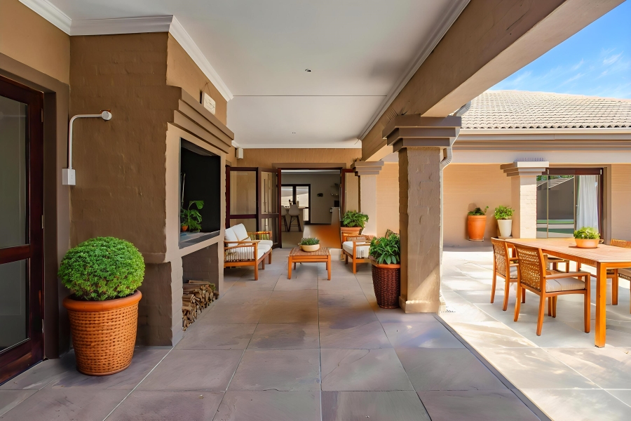 6 Bedroom Property for Sale in Wellington West Western Cape